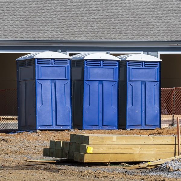 what is the maximum capacity for a single portable toilet in Fiatt Illinois